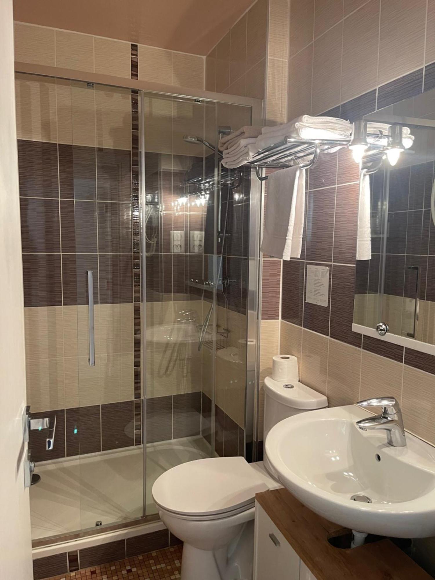 Hotel-Restaurant Le Sorgia Bellegarde-sur-Valserine Εξωτερικό φωτογραφία